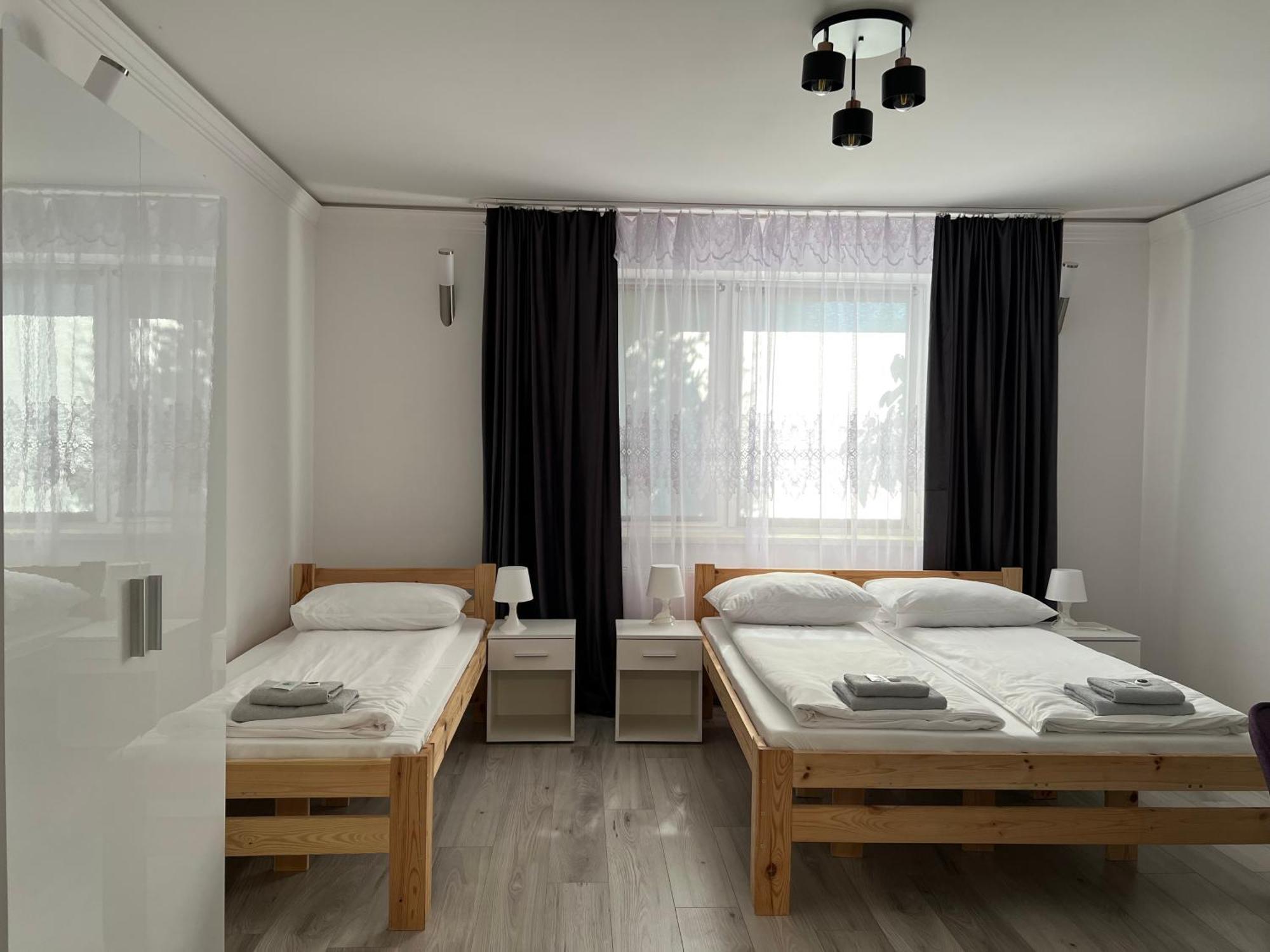 Etna 3 Dom Z Parkingiem Rzeszow Morgowa Apartment ภายนอก รูปภาพ